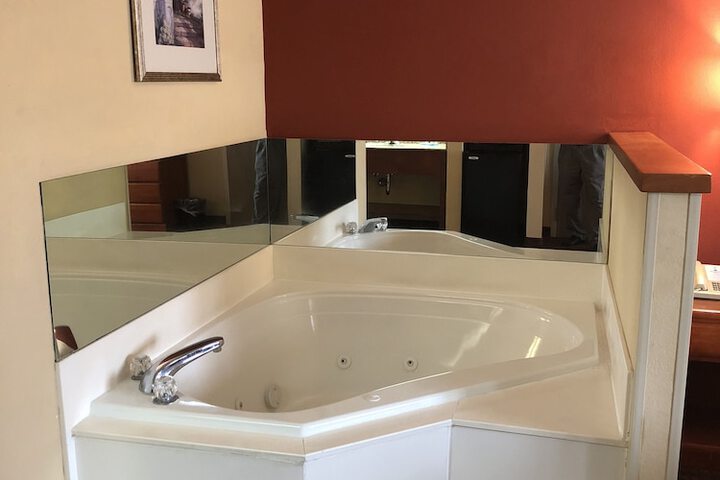 Millennium Inn