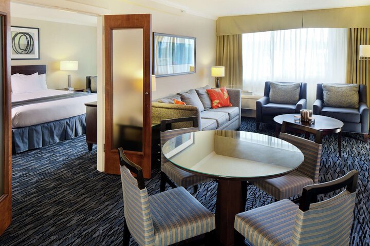 DOUBLETREE BY HILTON NORWALK