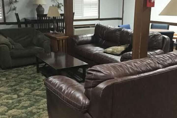 Room 16 of 66