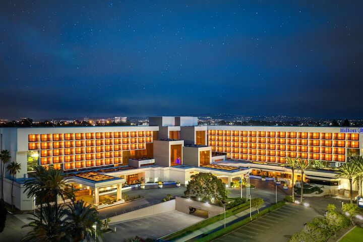 Hilton Orange County / Costa Mesa