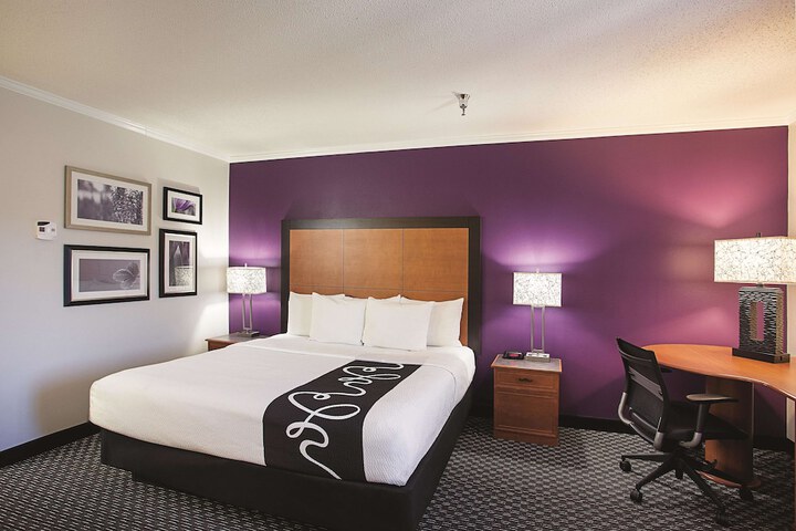 Room 34 of 67