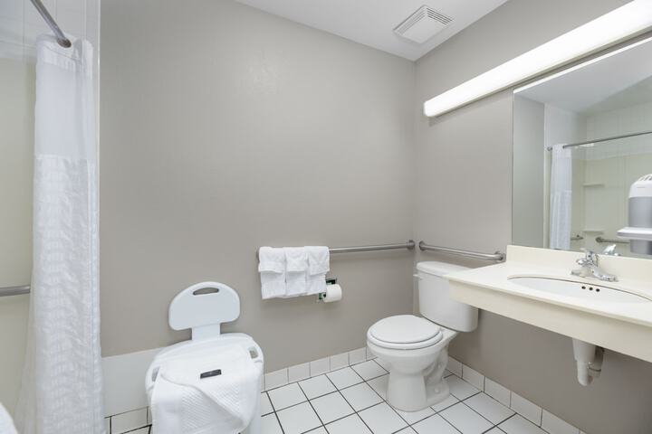 Room 17 of 20