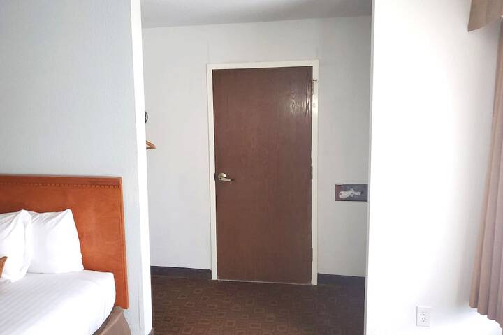 Room 29 of 42