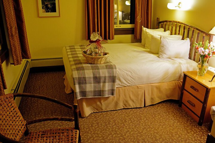 Room 33 of 63