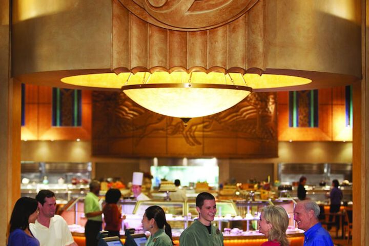 Hollywood Casino & Hotel
