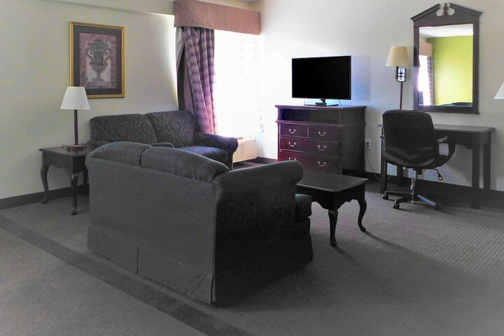 Room 16 of 35
