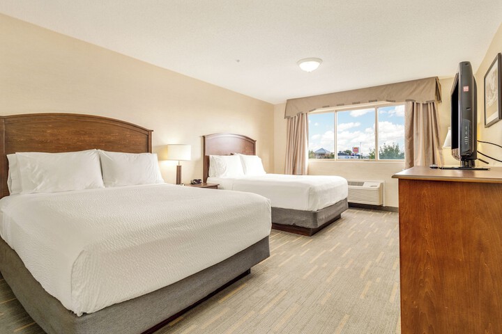 Room 92 of 200