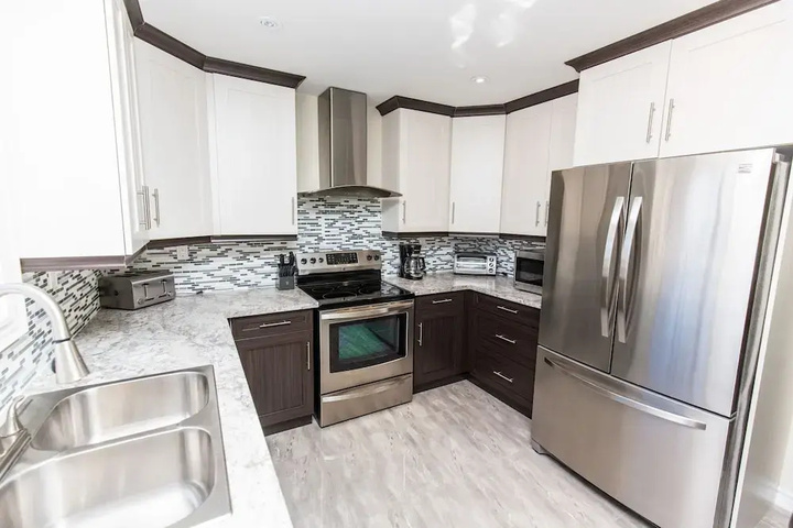 Crystal Beach Executive Cottage