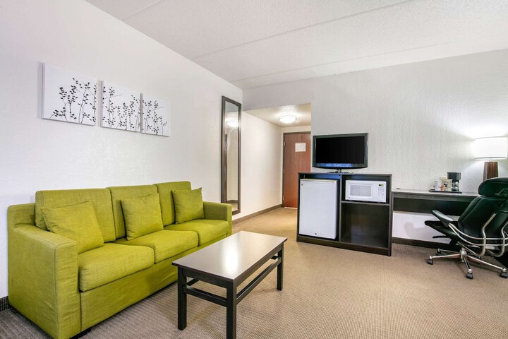Room 13 of 43