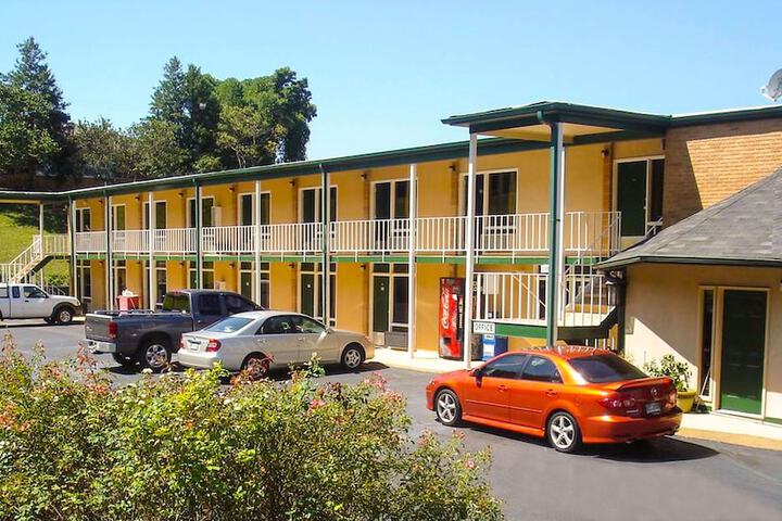 Hotel 2 of 28