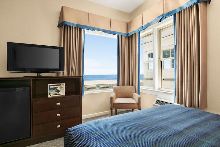 Room 54 of 71