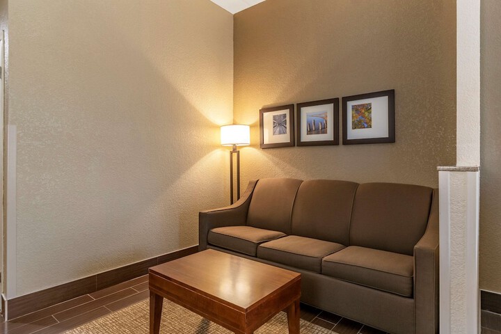 Room 11 of 50