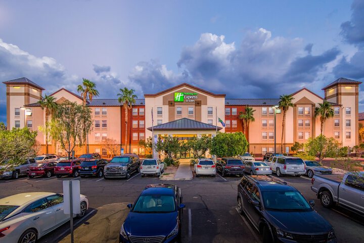 Hotel 2 of 44