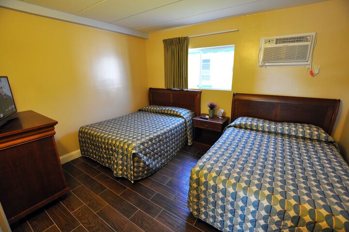 Room 18 of 31