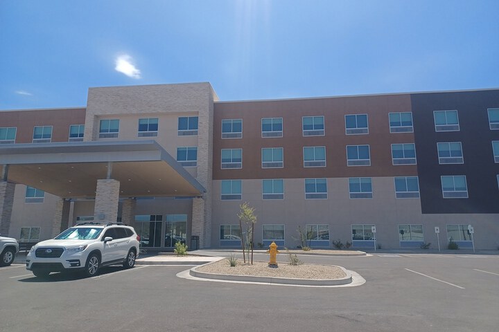 Hotel 6 of 57