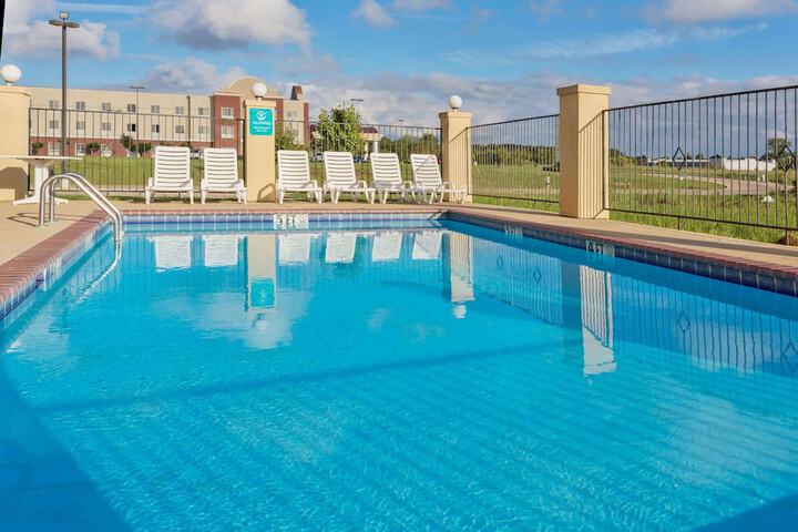Pool 5 of 39