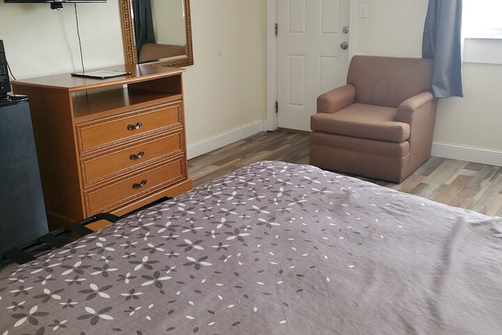 Room 21 of 28