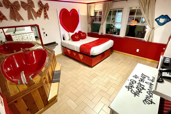 Room 56 of 153
