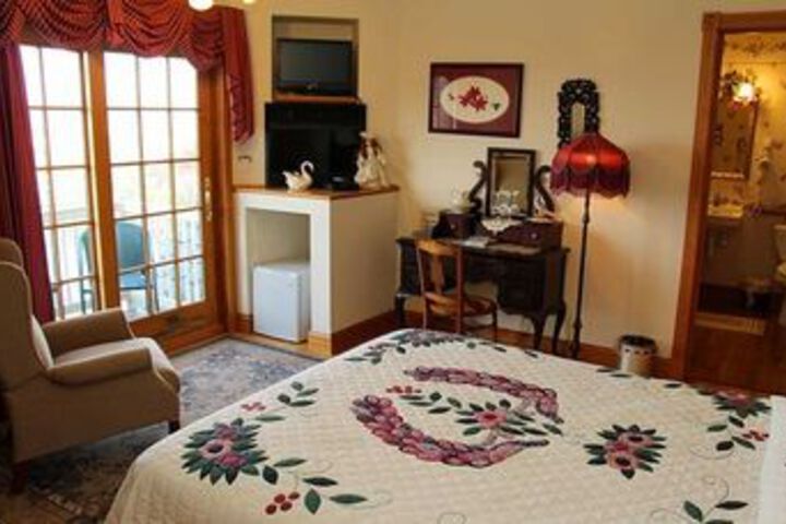 The Hurst House Bed and Breakfast