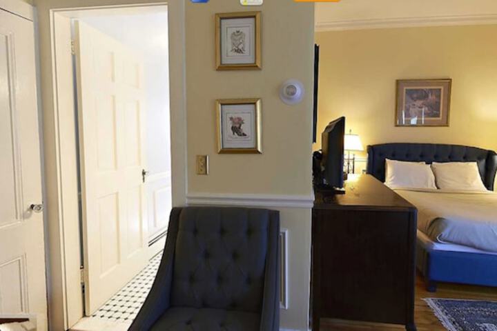 Room 33 of 36