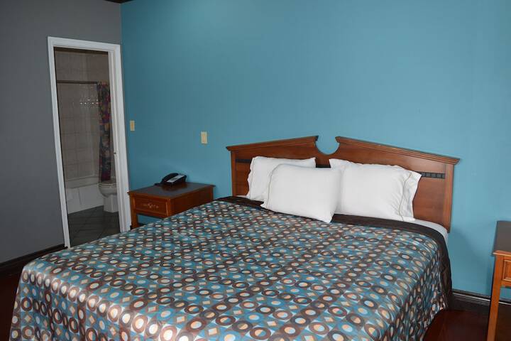 Room 10 of 44