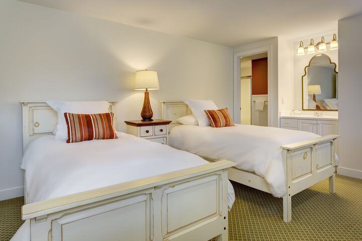 Room 25 of 125