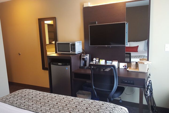 Room 21 of 43