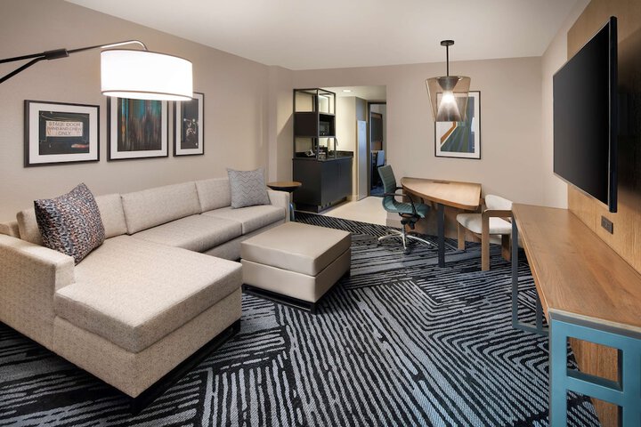 Embassy Suites by Hilton San Rafael at Marin Center