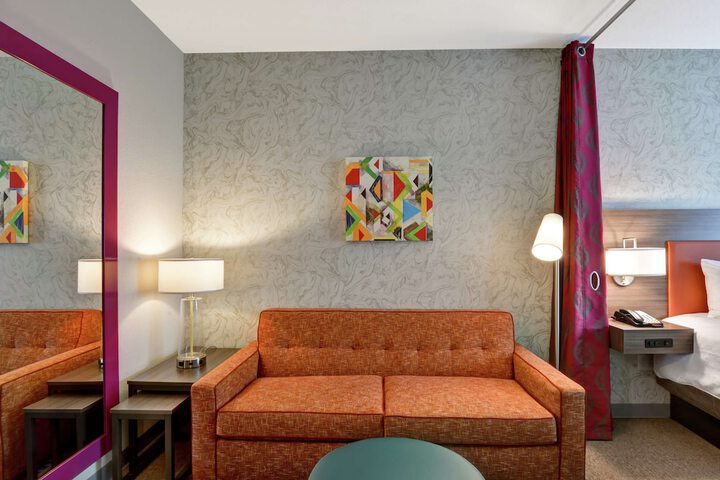 Room 21 of 48