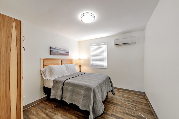 Room 62 of 77
