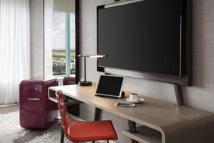 Signia by Hilton Diplomat Beach Resort