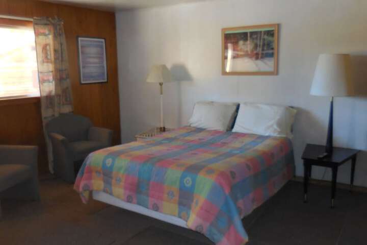 Room 40 of 79