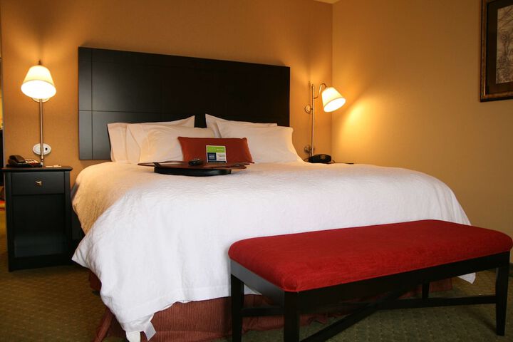 Room 30 of 72