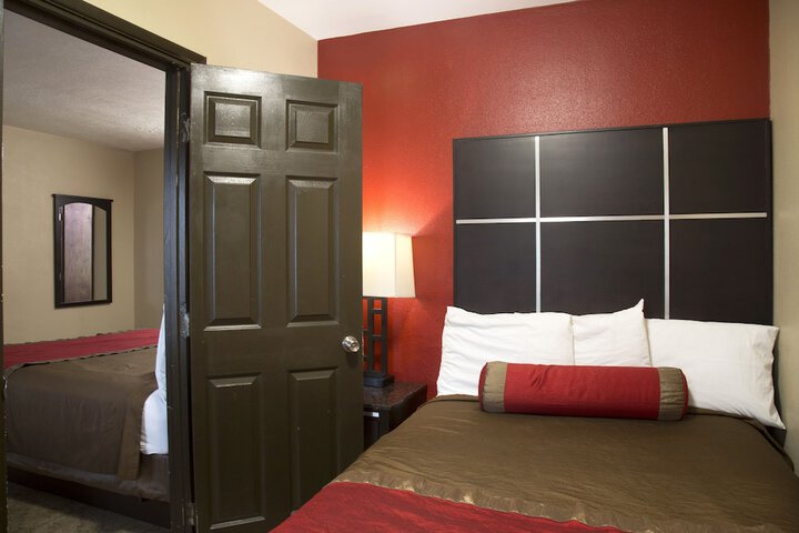 Room 42 of 64
