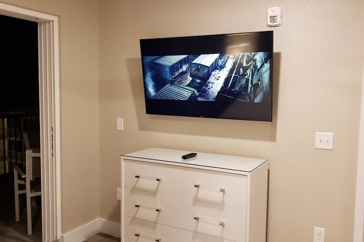 Room 15 of 32