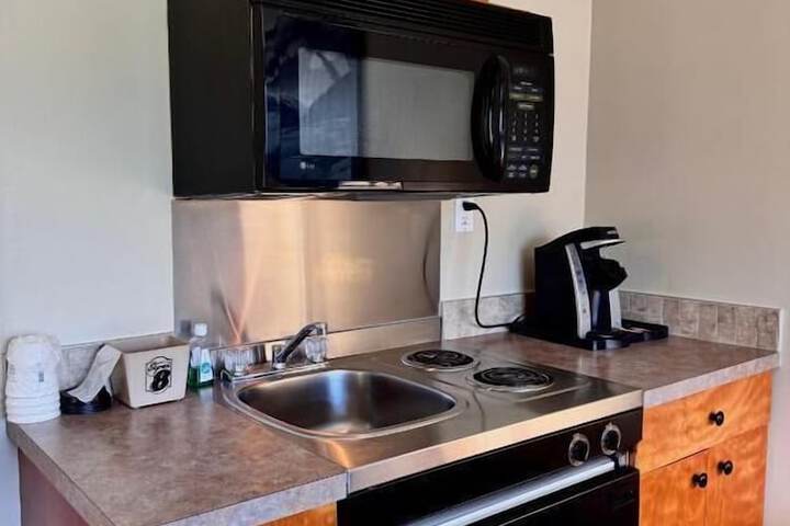 Super 8 by Wyndham Castlegar BC