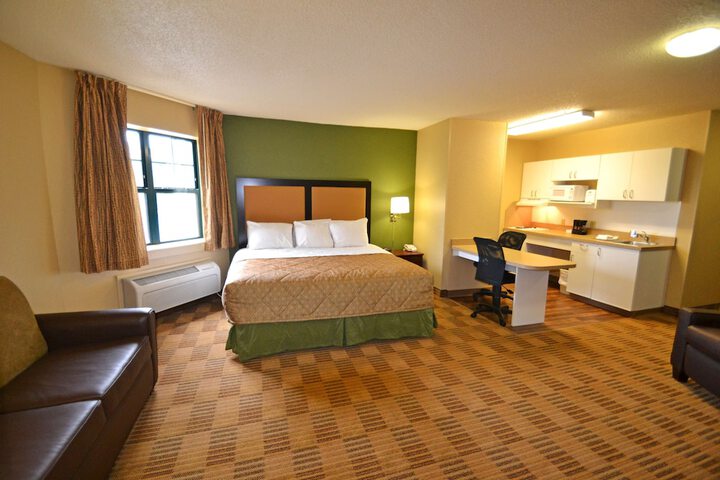 Room 18 of 24
