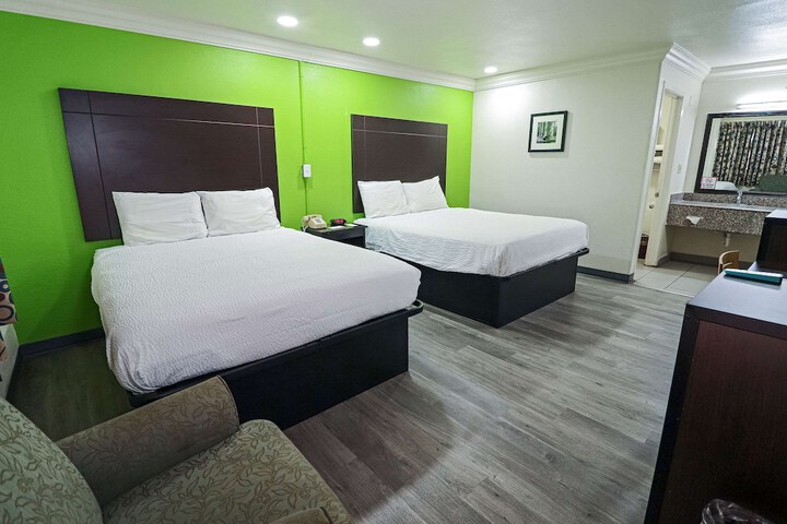 Room 55 of 74