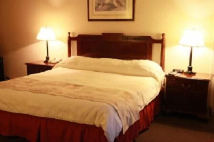 Room 18 of 19