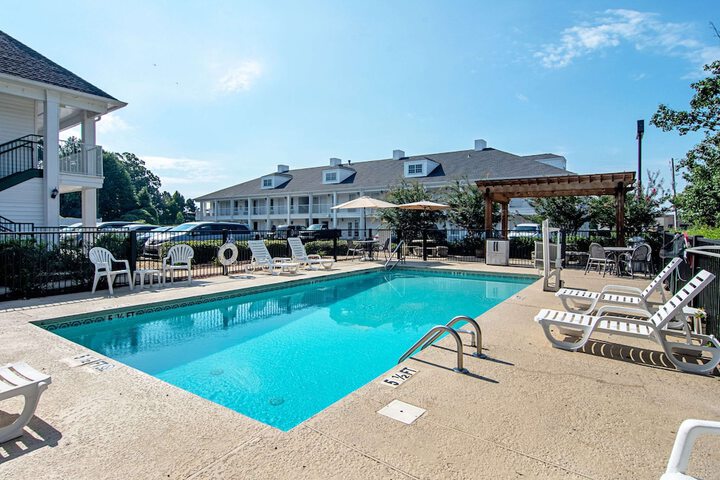 Pool 8 of 39