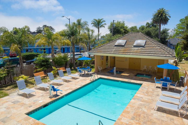 Pool 4 of 42