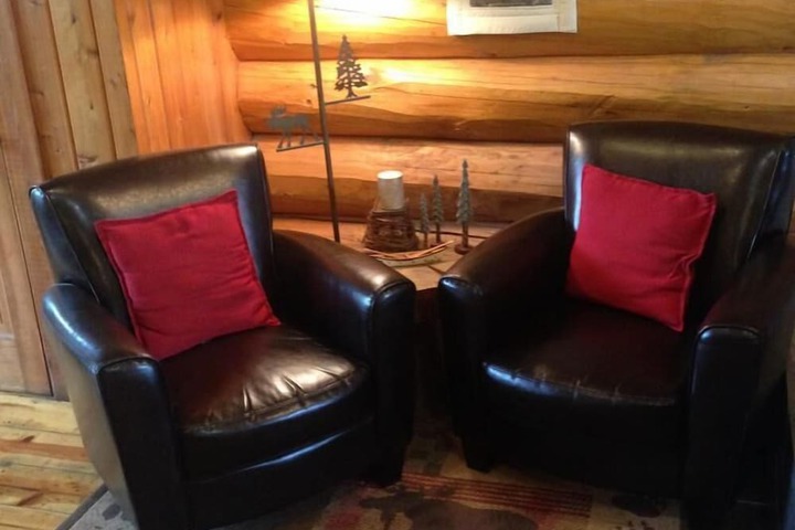 Summit Lake Lodge