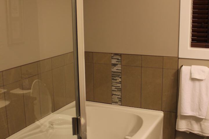 Brookside Inn Boutique Hotel