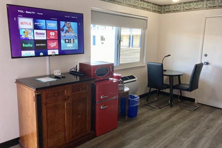 Room 100 of 125