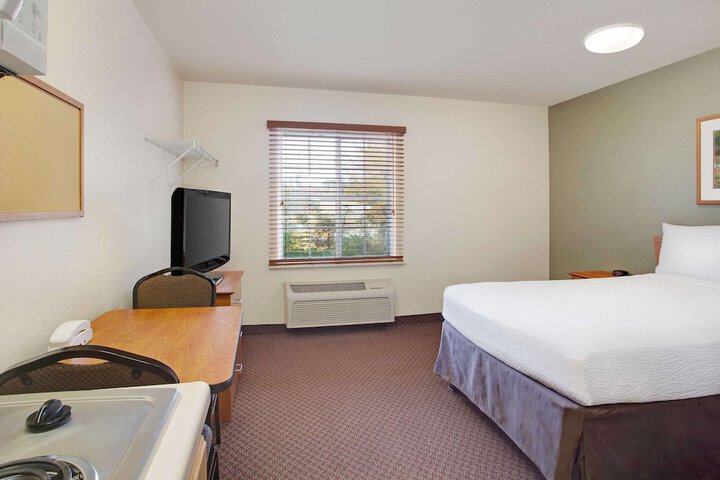 Room 26 of 28