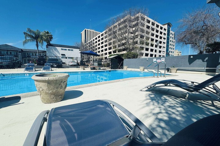 Pool 5 of 26