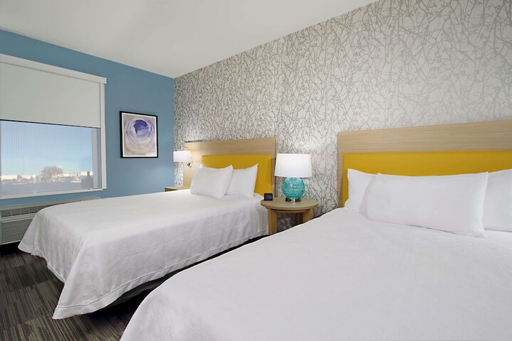 Days Inn & Suites by Wyndham Beaumont West / I-10 & Walden
