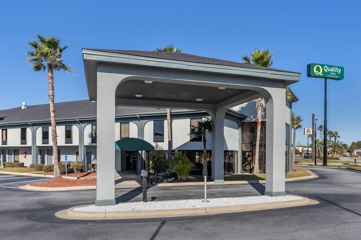 Hotel 11 of 54