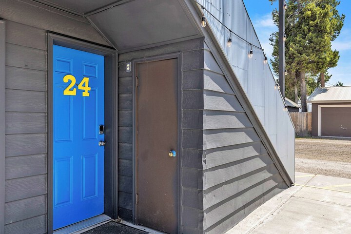 Room 25 of 70