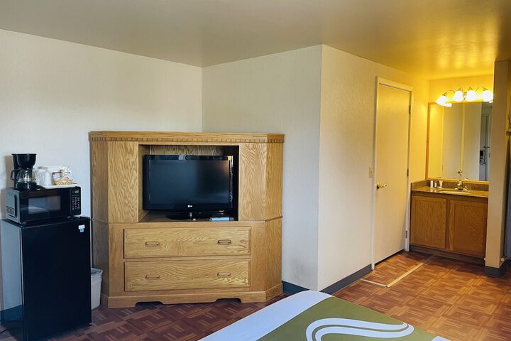 Americas Best Value Inn Sandpoint